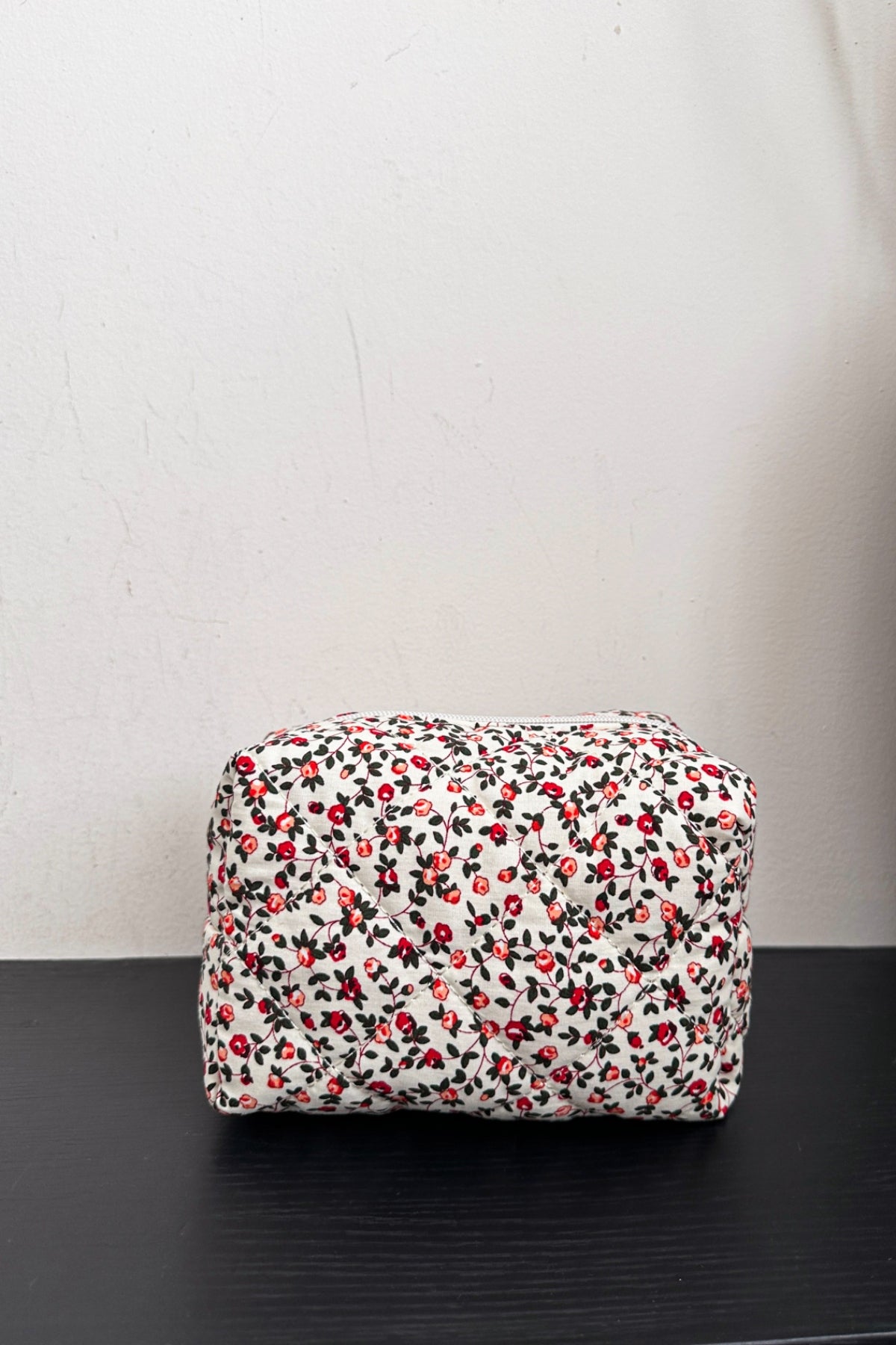 Floral Quilted Clutch Make Up Bag with Plaid Lining